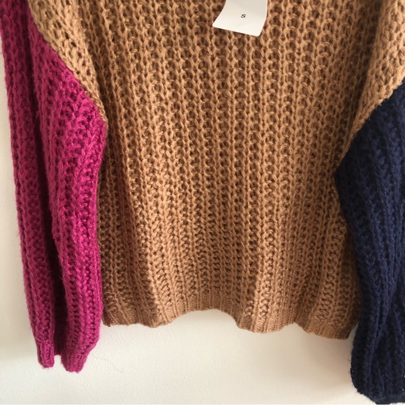 NWT Colorblock Knit Oversized sweater - Picture 4 of 6